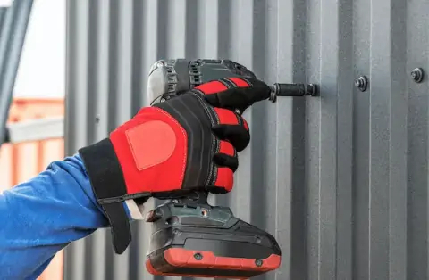 Travaux de zinguerie - Pouru-Saint-Remy